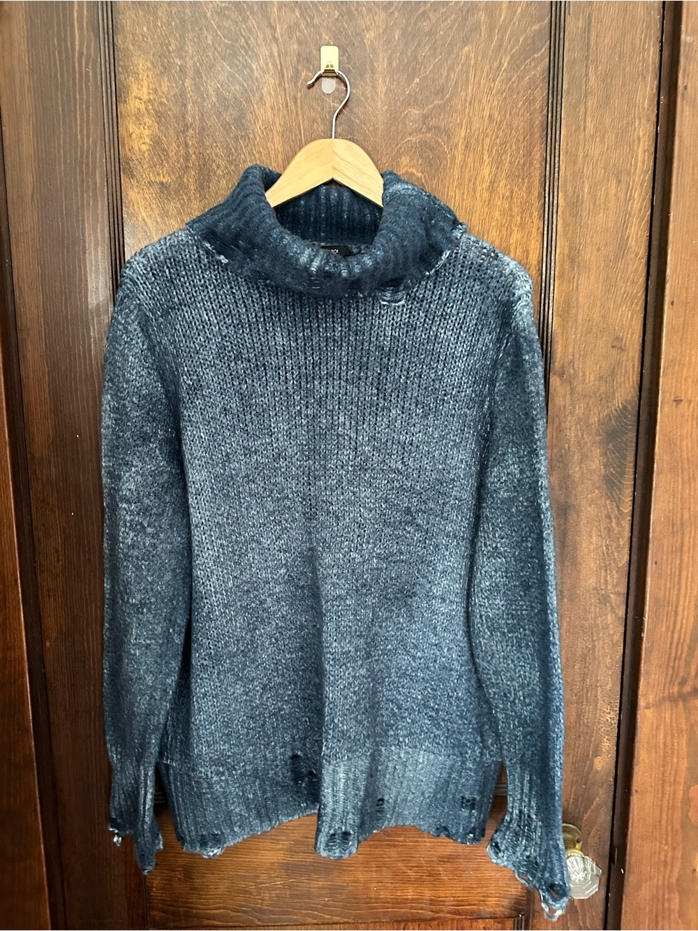 Avant Toi Women’s Blue Gray Distressed Turtleneck Sweater